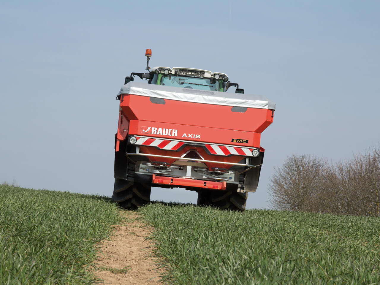 AXIS H 30.2 EMC (+W)  RAUCH Fertiliser Spreaders